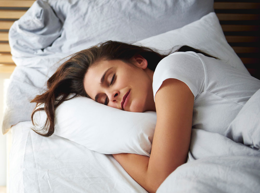 Всё, что вы хотели знать о пользе сновидений | marieclaire.ru