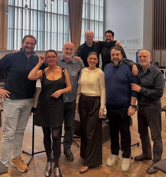 Анна Нетребко с коллегами