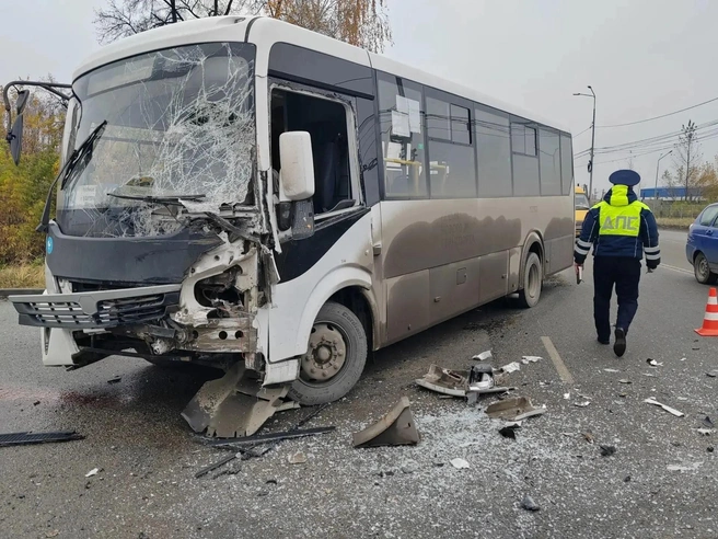 В автобусе было около 25 пассажиров | Источник: ГАИ по Свердловской области