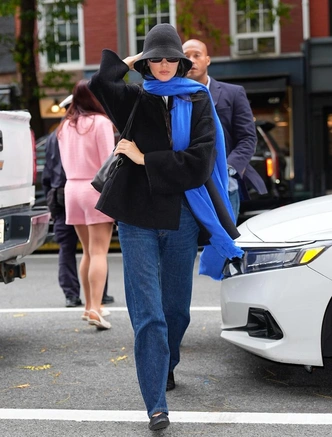 Самый модный головной убор сезона у Кендалл Дженнер | marieclaire.ru