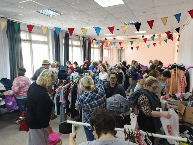 Обмен вещами становится всё популярнее среди жителей города | Источник: организаторы проекта «СноваНово»