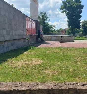 сквер Памяти героев Великой Отечественной войны | Источник: Сайт «Госуслуг»