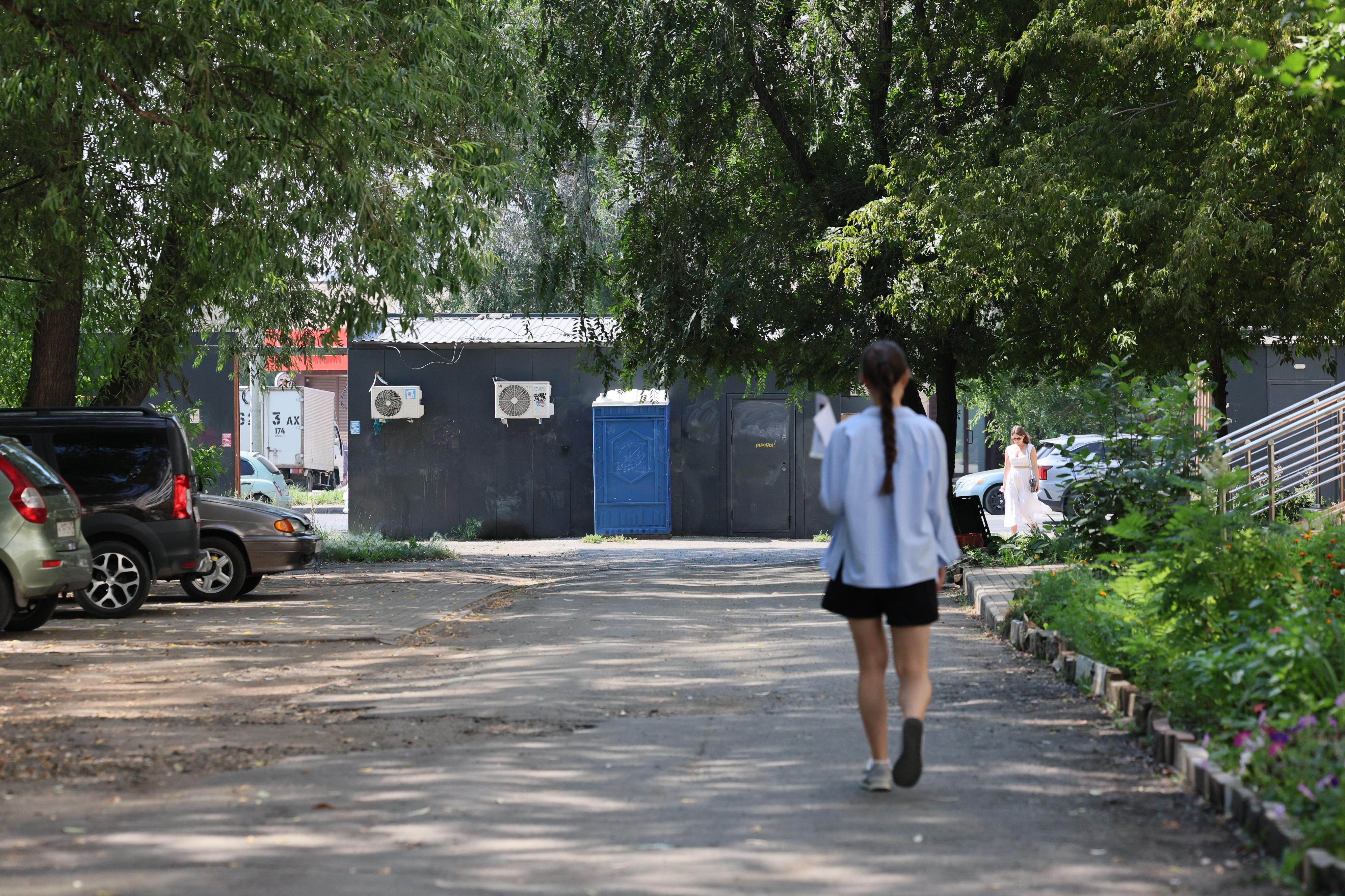 «Не покидает ощущение, что находишься в ауле»: когда на Северо-Западе доведут до ума сквер Веры
