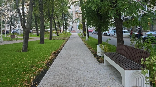 В Казани завершили благоустройство сквера «Тебриз» | Источник: tatarstan.ru