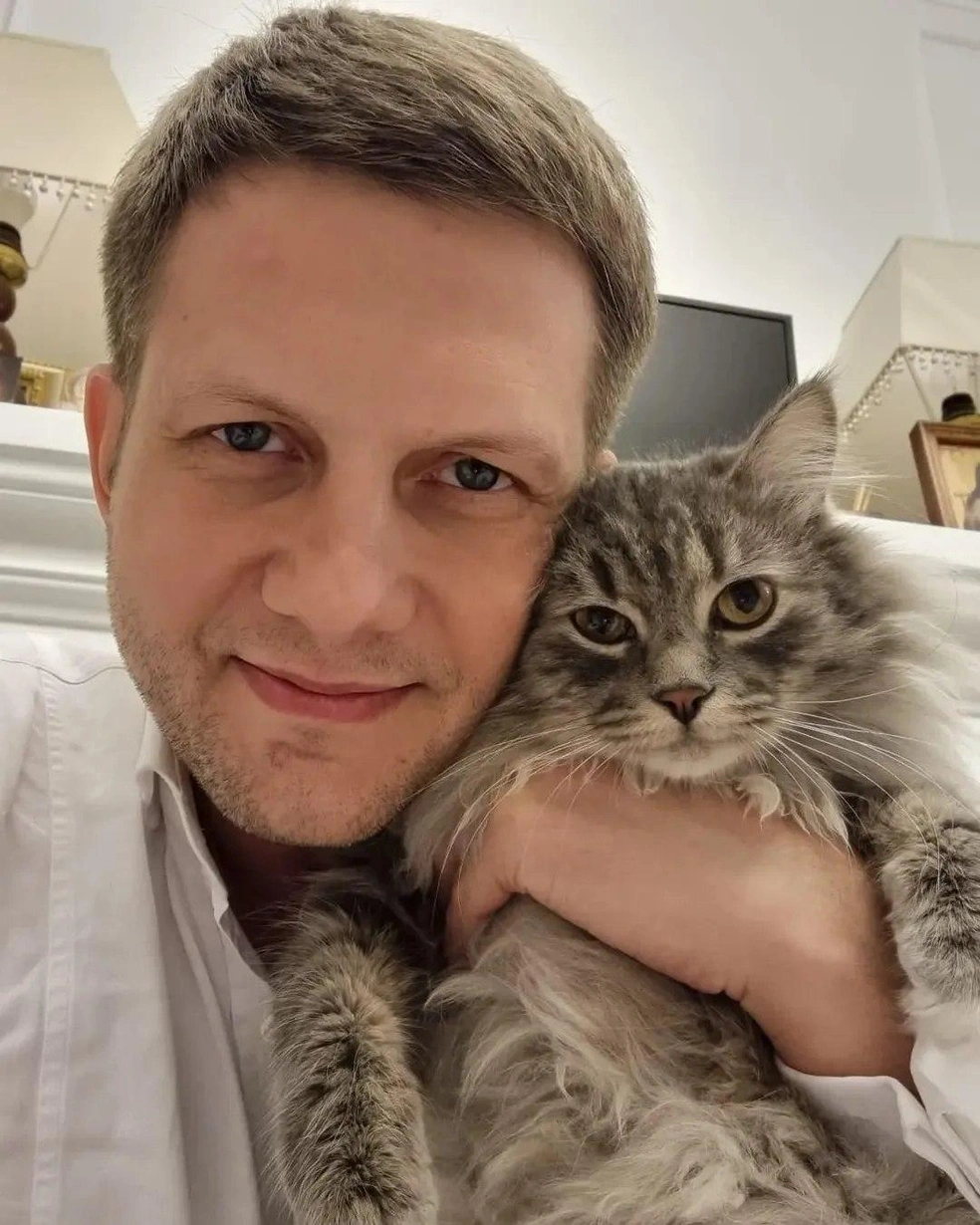 Борис Корчевников не раз признавался, что любит животных и помогает им обрести бездомным новую жизнь | Источник: b.korchevnikov / Instagram (экстремистская организация, деятельность запрещена на территории РФ)