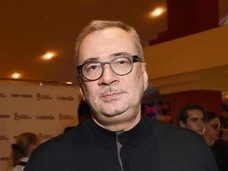 Пропавший после тревожных сообщений Брежневой Константин Меладзе объявился в соцсетях