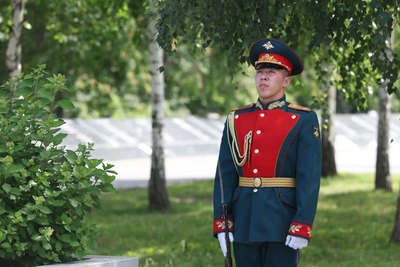 Губернатор Челябинской области почтил память ветеранов боевых действий