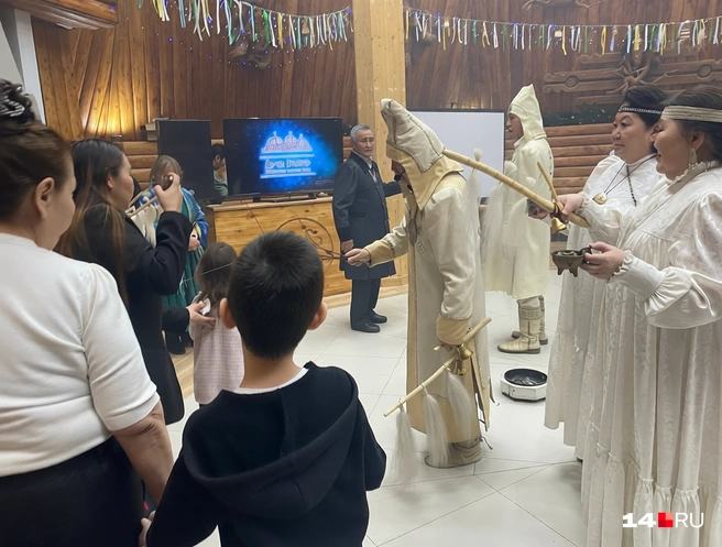 Мамы и бабушки привели детишек | Источник: Надежда Ефимова / 14.RU