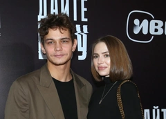Звезда сериала «Слово пацана» Слава Копейкин расстался с Яной Енжаевой