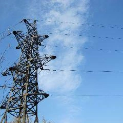 Жители Новокузнецкого района жалуются на бездействие властей и Россетей | 142.ru