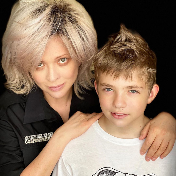 «Мои блондины»: Дмитрий Певцов показал фото жены и подросшего сына