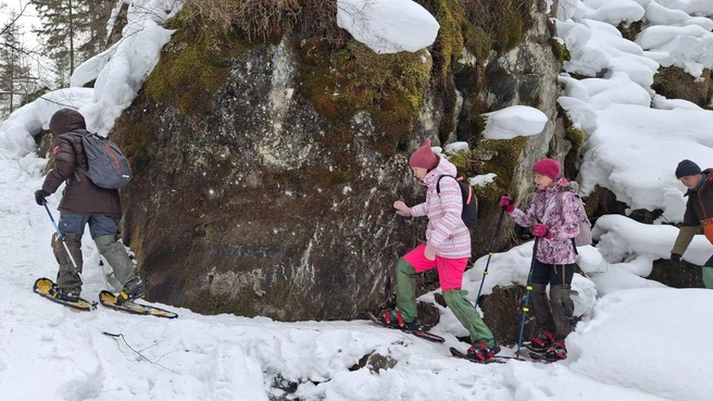 Для таких маршрутов лучше всего выбирать спортивную зимнюю одежду для активного отдыха | Источник: Вячеслав Карманов