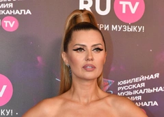 «Мы попали в снежную ловушку»: Виктория Боня покорила вершину горы Манаслу, но теперь ее жизнь под угрозой