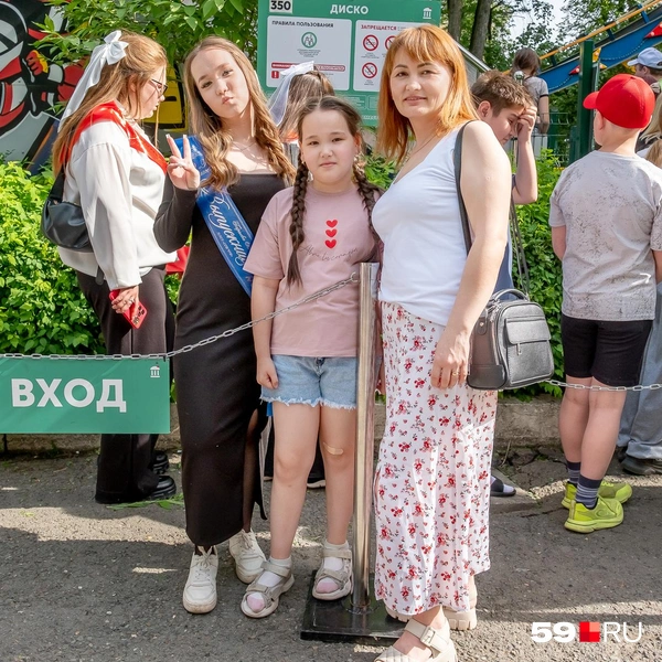 Мама и дочка очень похожи  | Источник: Василина Любимова / 59.RU