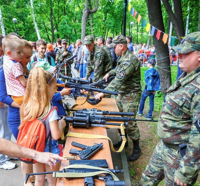 Свободное владение оружием: четыре аргумента «против» и всего один — «за»