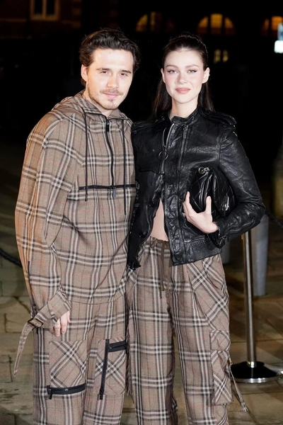 Бруклин Бекхэм и Никола Пельтц | www.starhit.ru