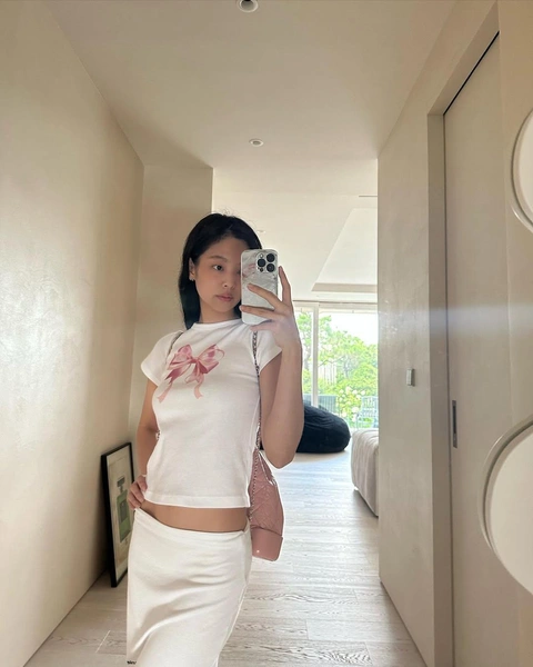 Источник: @jennierubyjane