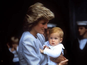 Принц Гарри начал сенсорную терапию, чтобы восстановил память о принцессе Диане