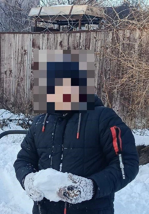 Мальчика нашли в Дзержинском районе рядом с мотосалоном | Источник: родные мальчика