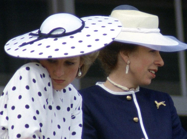 Принцесса Анна и принцесса Диана на дерби в Эпсоме, 4 июня 1986