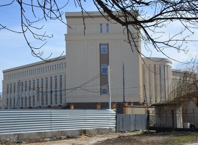 У нового здания рязанского УФСБ запретят парковаться | ya62.ru