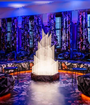 Инсталляция Gather от MEGRE INTERIORS в Лондоне