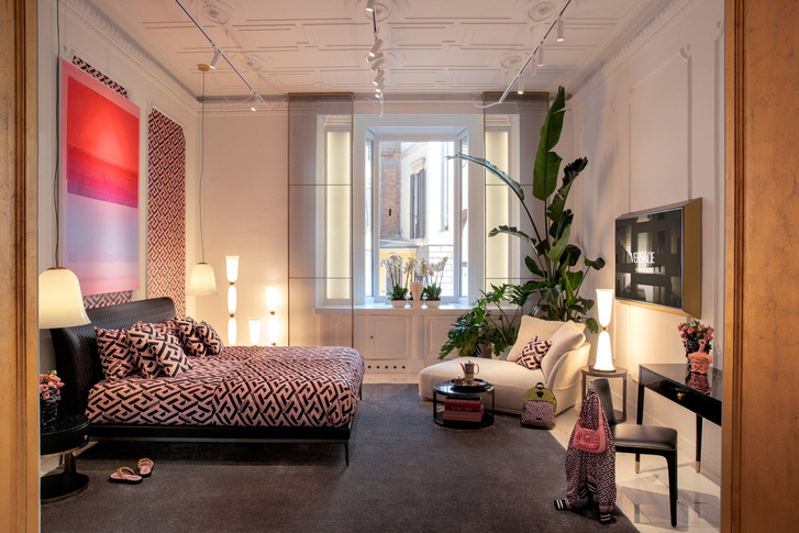 Новая коллекция Versace Home в Милане