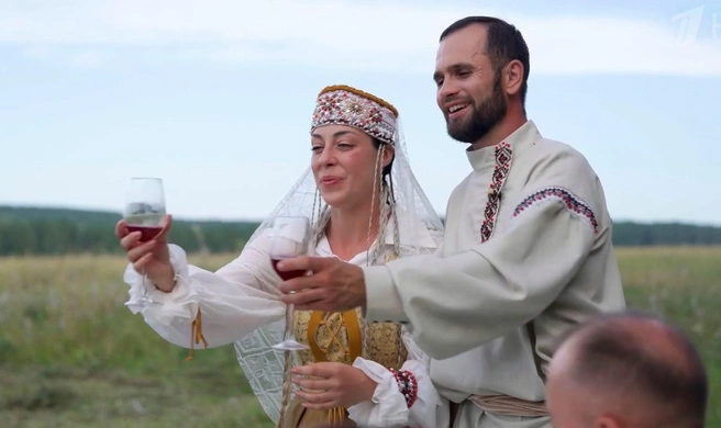 Марико и Алексей во время церемонии | Источник: 1tv.ru