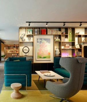 Отель citizenM Amstel в Амстердаме