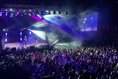 Звезды 90-х зажгли в Екатеринбурге: яркие кадры