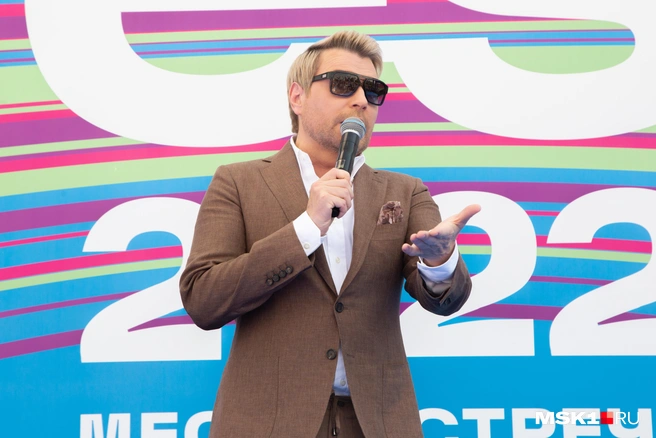 Николай Басков застрял в аэропорту Пулково: его самолет из Иркутска не долетел до столицы | Источник: Дмитрий Толстошеев / MSK1.RU