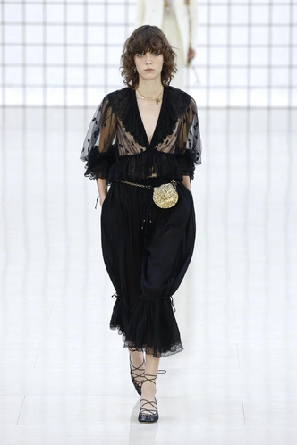 Chloe SS25
