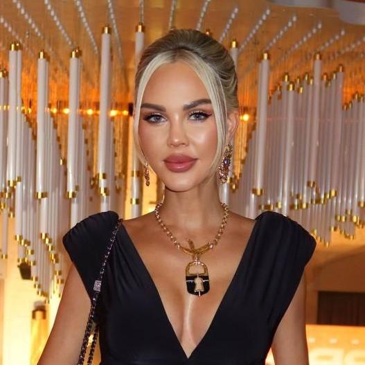 «Больно смотреть, во что превратилась Волочкова»: селебрити о шоу «Звезды под капельницей»