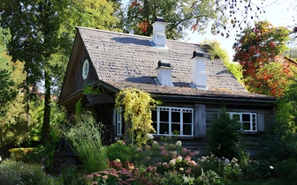 «Есть что важного поделать»: в Тарусу — за маленькими домиками и большими делами