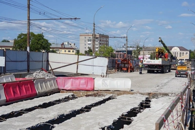 На Пошехонском путепроводе в Вологде ремонтируют опоры