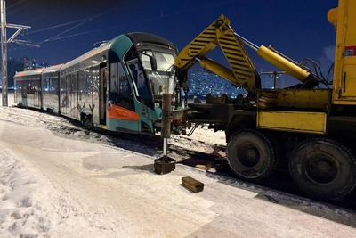 Сход трамвая «Славянка» с рельсов в Шушарах