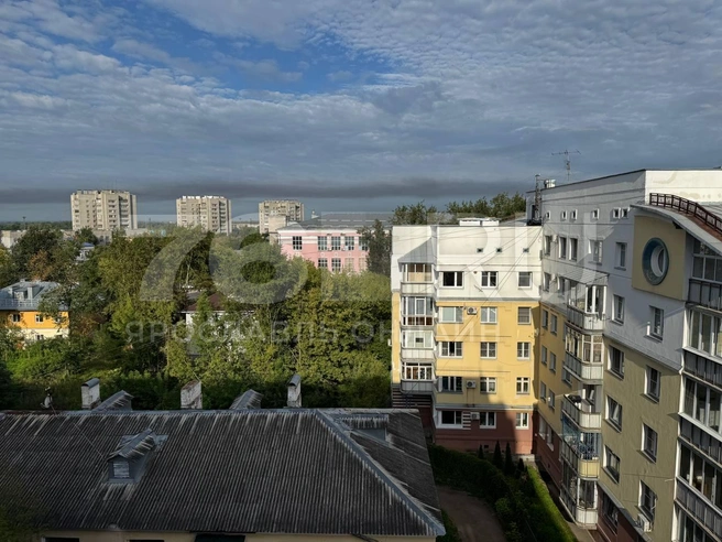 Черная полоска растянулась параллельно горизонту | Источник: Читатель 76.RU