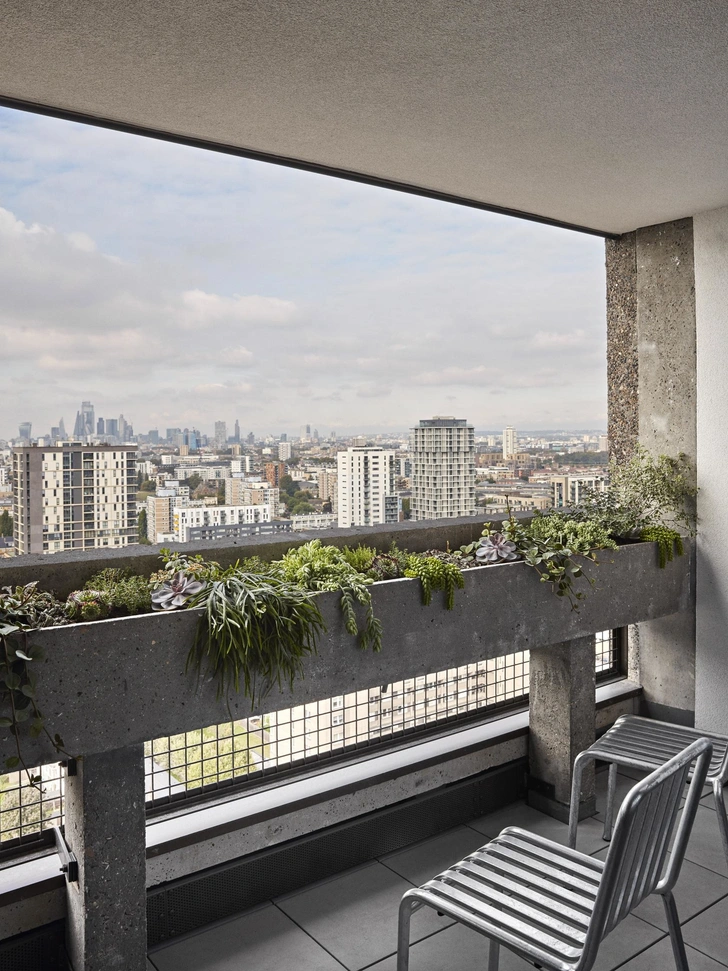 В лондонской Balfron Tower открыли две шоу-квартиры с обстановкой (фото 1)