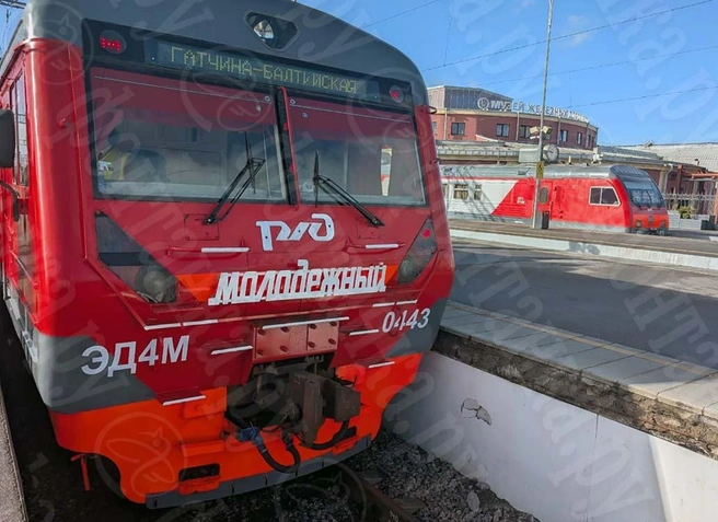 «Призываем отказаться от личного транспорта». Между Петербургом и Гатчиной запустили тактовое движение электричек | Источник: Фёдор Данилов/ «Фонтанка.ру»