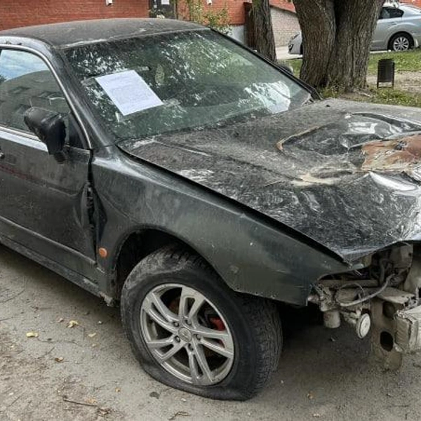 Черная Mitsubishi Diamante находится на Чкалова, 72 | Источник: мэрия Новосибирска