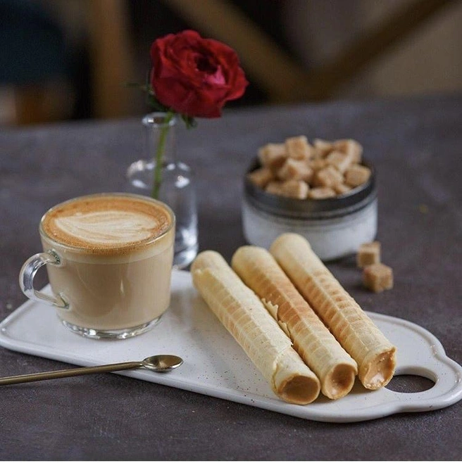 Трубочку и кофе? | Источник: MOSAIC coffee & tea / vk.com