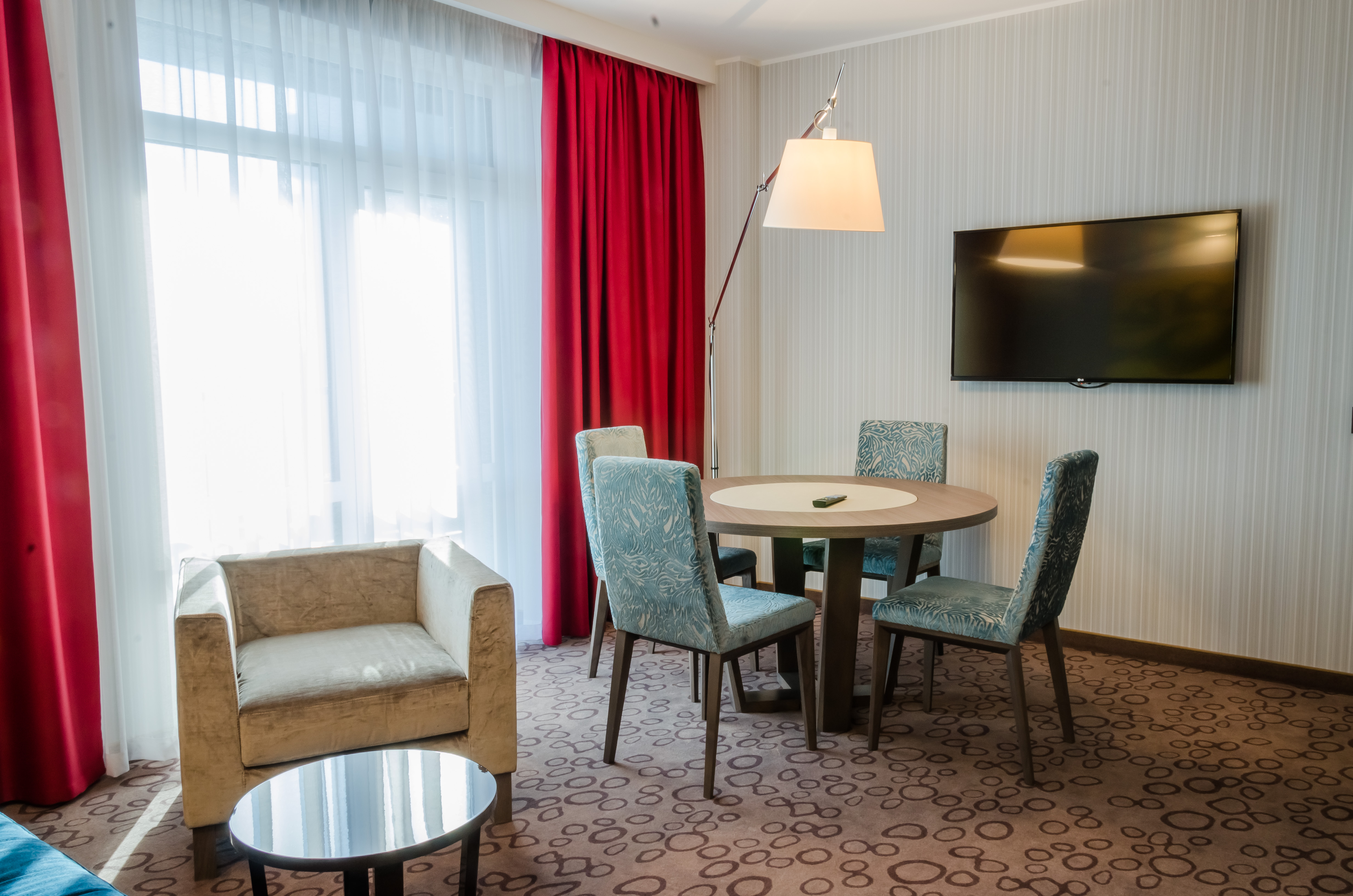 Новосибирский отель начал продавать отдельные номера и этажи