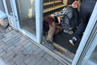 Подросток нанес 23 удара ножом на парковке в Озерках