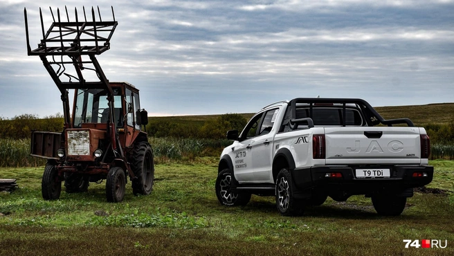Машина для фермеров? Скорее нет: им адресованы младшие модели JAC и Sollers, которые на миллион дешевле | Источник: Артем Краснов