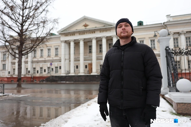 Если бы всё сложилось по-другому, то парень мог бы стать военным | Источник: Евгений Софийчук / NGS55.RU