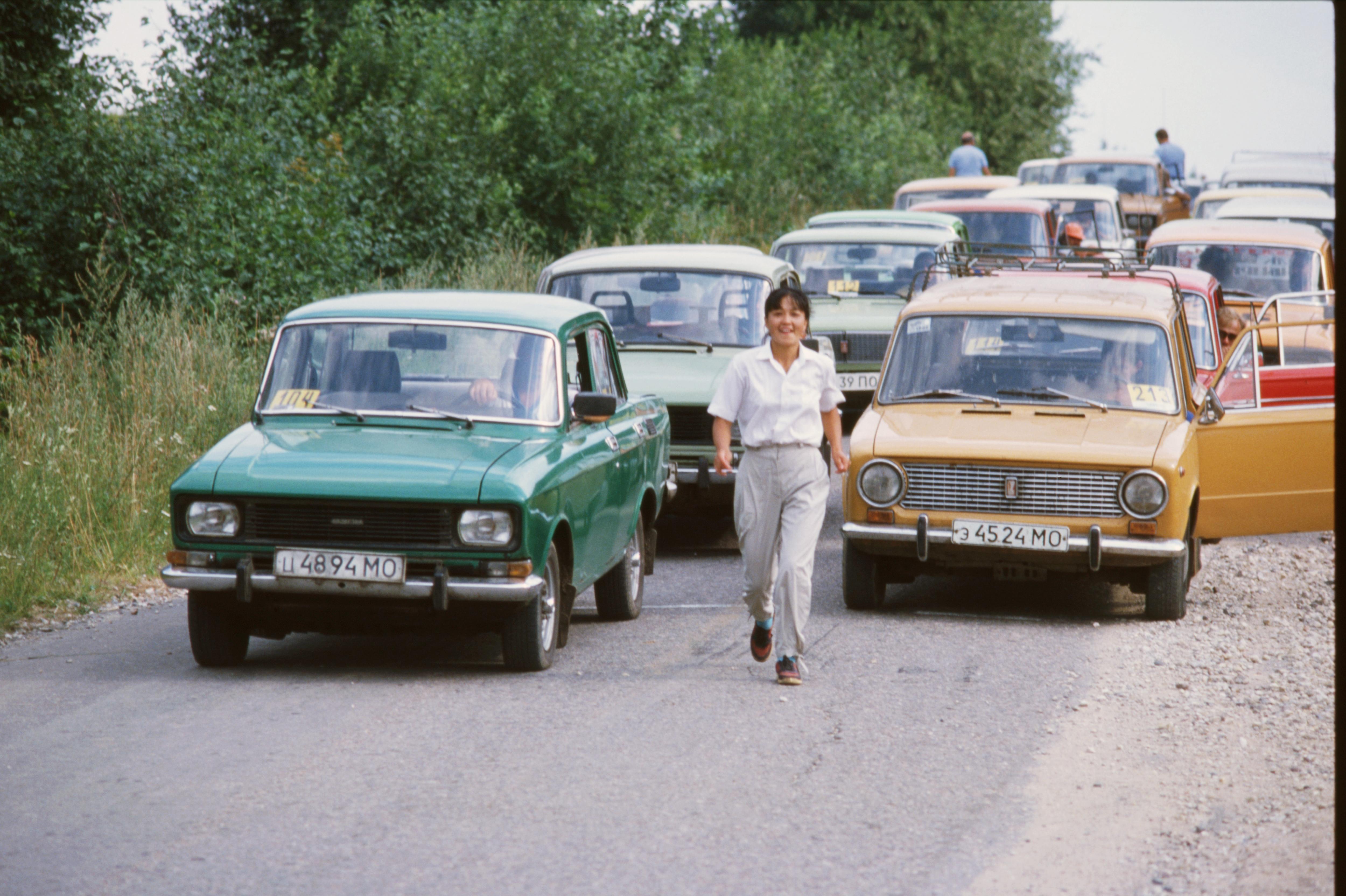 Как в СССР путешествовали за копейки, хотя к большинству красивых мест не было дорог