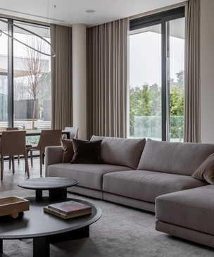 Тихая роскошь: дом 390 м² в Подмосковье с природными оттенками