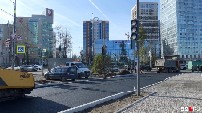 Зеленый больше не будет гореть одновременно и для автомобилистов, и для пешеходов | Источник: Кирилл Хафизов / 59.RU