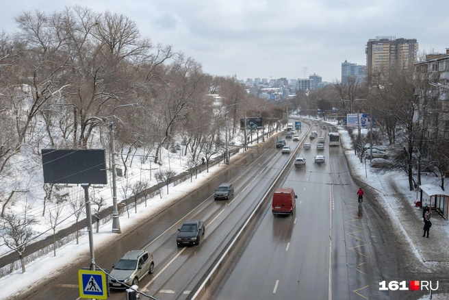 Вид с переходного моста через Стачки | Источник: Евгений Вдовин / 161.RU