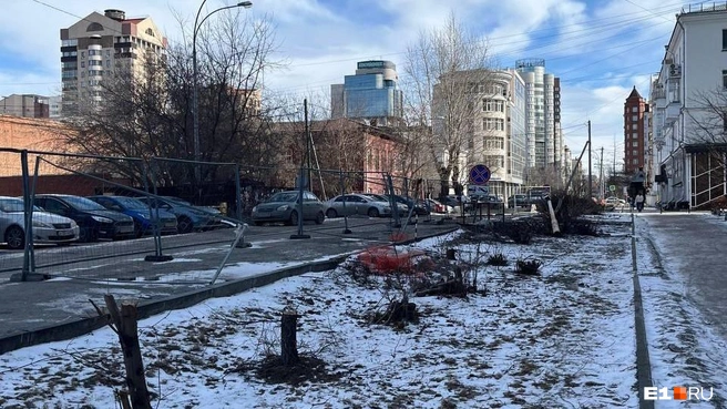 На тупиковом участке Карла Маркса пробьют дорогу, чтобы открыть сквозное движение | Источник: читатель E1.RU